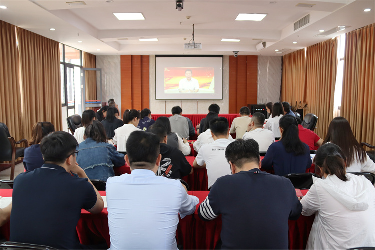 澳门银银河7163组织开展主题教育读书班专题辅导课